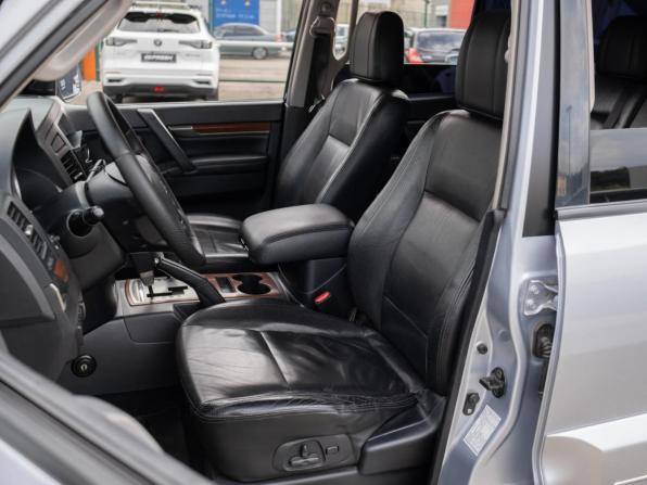 Mitsubishi Pajero IV с пробегом 2007 года, цена 1 949 000 рублей, 135907 км, внедорожник, Автокод Объявления