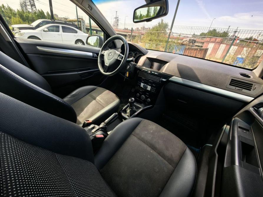 Opel Astra H Рестайлинг Санкт-Петербург  - изображение 12