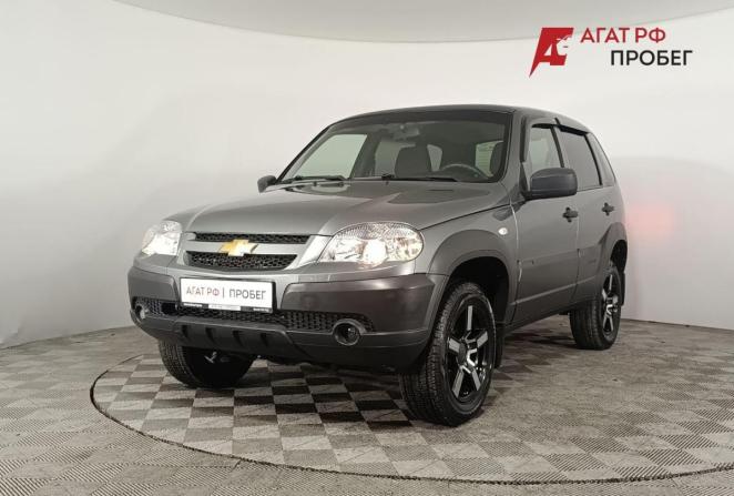 Chevrolet Niva I Рестайлинг с пробегом 2018 года, цена 850 000 рублей, 64052 км, внедорожник, Автокод Объявления