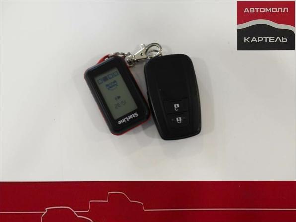 Toyota C-HR I Рестайлинг с пробегом 2019 года, цена 1 799 000 рублей, 121000 км, внедорожник, Автокод Объявления