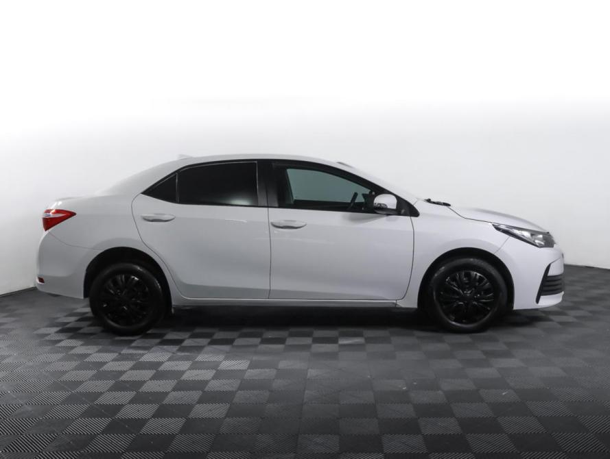 Toyota Corolla XI (E160 E170 E180) Рестайлинг 1 Москва  - изображение 4