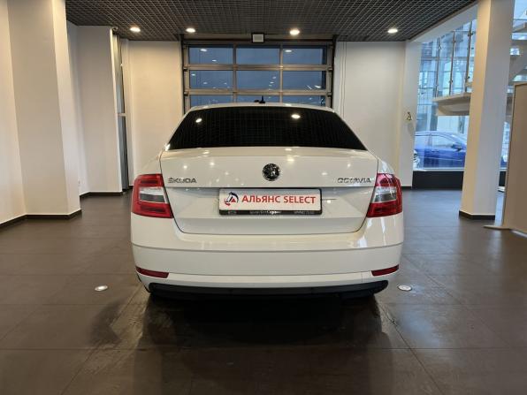 Skoda Octavia III (A7) Рестайлинг с пробегом 2017 года, цена 1 550 000 рублей, 185851 км, лифтбек, Автокод Объявления