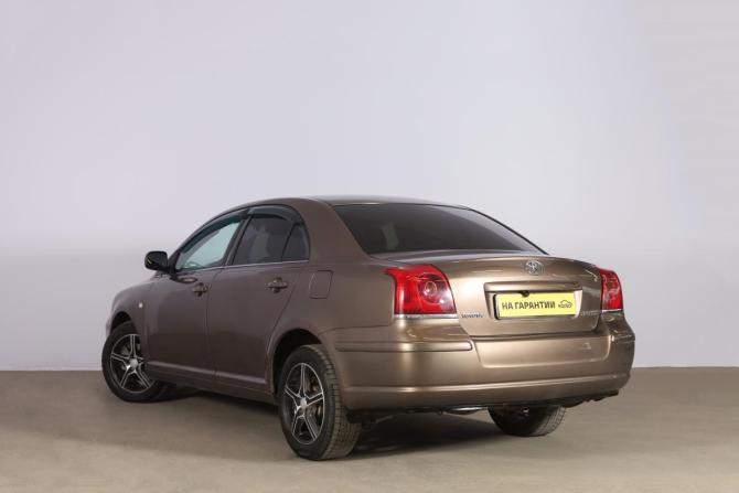 Toyota Avensis II с пробегом 2004 года, цена 649 000 рублей, 345000 км, седан, Автокод Объявления