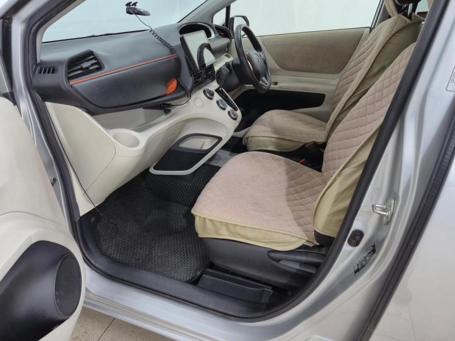 Toyota Sienta II Альметьевск  - изображение 16