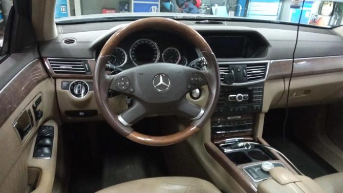 Mercedes-Benz E-Класс IV (W212 S212 C207) с пробегом 2011 года, цена 1 029 000 рублей, 372816 км, седан, Автокод Объявления