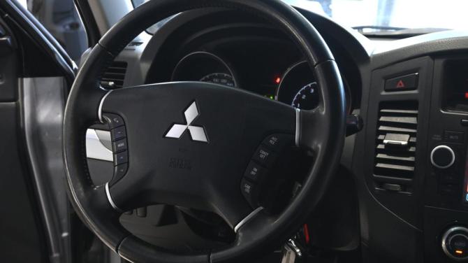 Mitsubishi Pajero IV Рестайлинг 1 с пробегом 2011 года, цена 1 670 000 рублей, 314726 км, внедорожник, Автокод Объявления
