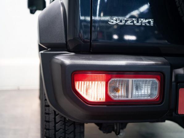 Suzuki Jimny IV с пробегом 2020 года, цена 2 510 000 рублей, 34650 км, внедорожник, Автокод Объявления