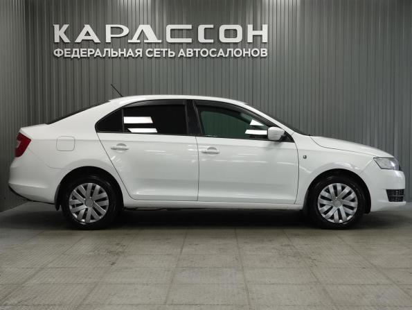 Skoda Rapid I с пробегом 2015 года, цена 862 000 рублей, 175000 км, лифтбек, Автокод Объявления