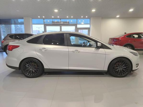 Ford Focus III Рестайлинг с пробегом 2017 года, цена 977 000 рублей, 157196 км, седан, Автокод Объявления