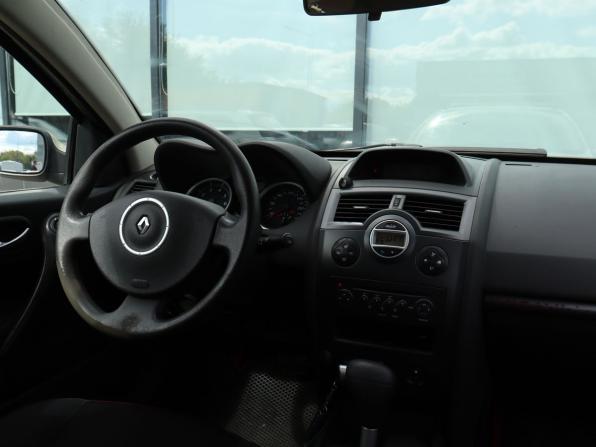 Renault Megane II Рестайлинг с пробегом 2007 года, цена 369 000 рублей, 160213 км, седан, Автокод Объявления