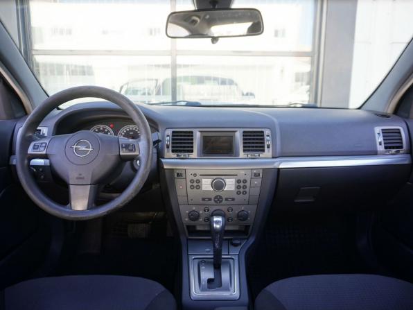 Opel Vectra C Рестайлинг с пробегом 2005 года, цена 370 000 рублей, 253890 км, седан, Автокод Объявления