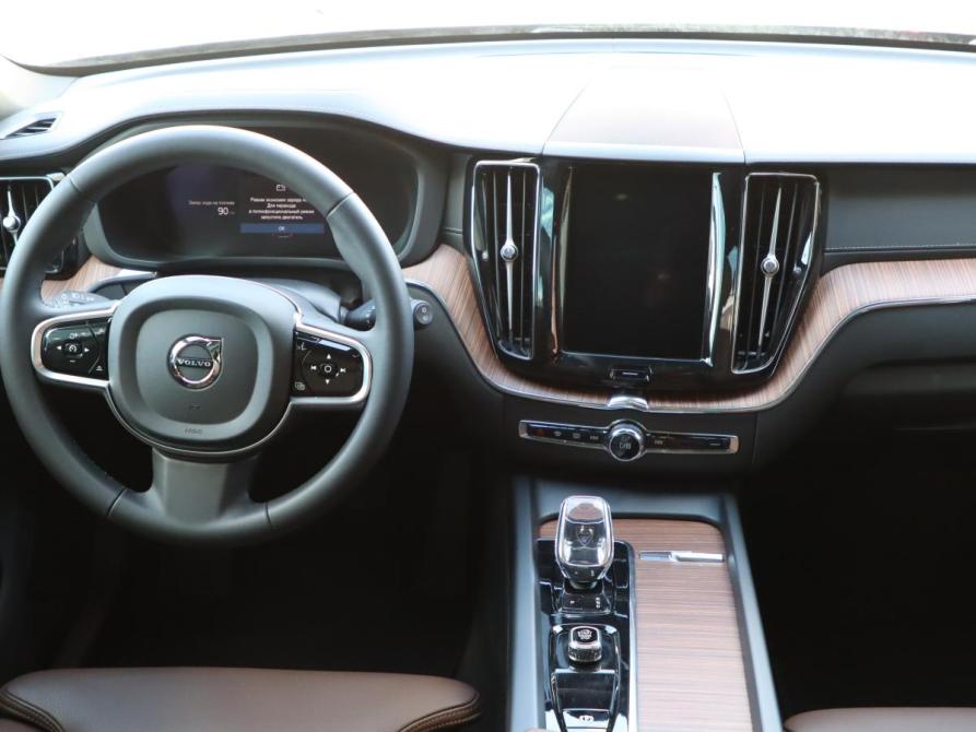 Volvo XC60 II Рестайлинг Санкт-Петербург  - изображение 12