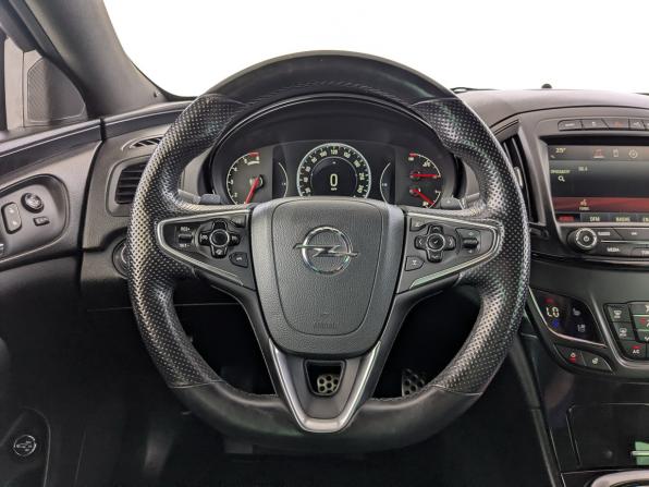 Opel Insignia I Рестайлинг с пробегом 2014 года, цена 1 500 000 рублей, 140900 км, универсал, Автокод Объявления