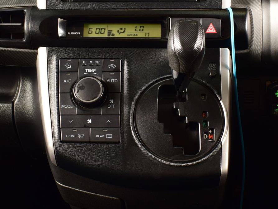 Toyota Wish II Рестайлинг Кемерово  - изображение 16