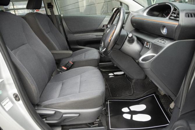 Toyota Sienta II с пробегом 2016 года, цена 1 198 000 рублей, 153500 км, компактвэн, Автокод Объявления