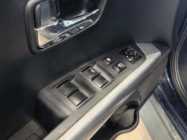 Mitsubishi Outlander II Рестайлинг с пробегом 2011 года, цена 989 000 рублей, 266000 км, внедорожник, Автокод Объявления