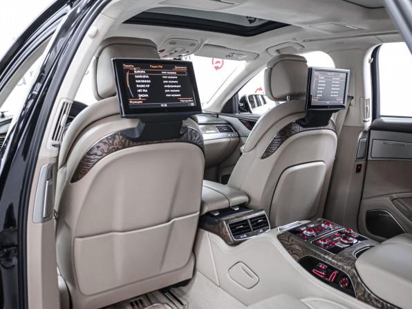 Audi A8 III (D4) Рестайлинг с пробегом 2015 года, цена 2 990 000 рублей, 327834 км, седан, Автокод Объявления