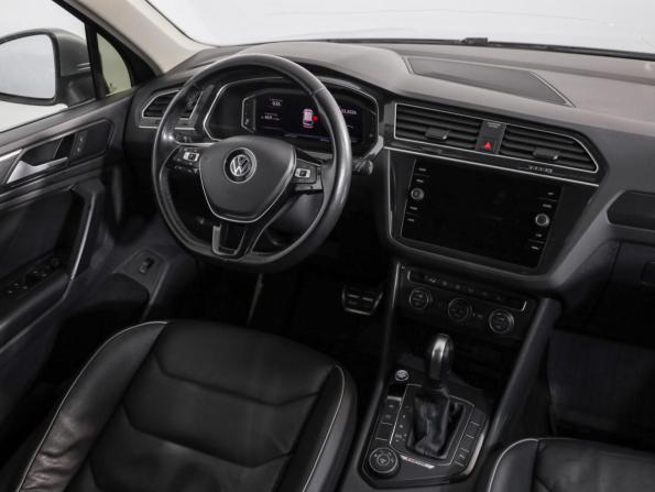 Volkswagen Tiguan II с пробегом 2019 года, цена 2 159 000 рублей, 184352 км, внедорожник, Автокод Объявления