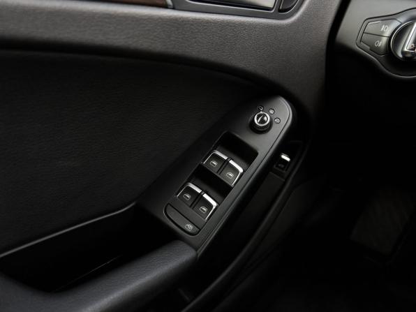 Audi A4 IV (B8) Рестайлинг с пробегом 2014 года, цена 1 200 000 рублей, 200205 км, седан, Автокод Объявления