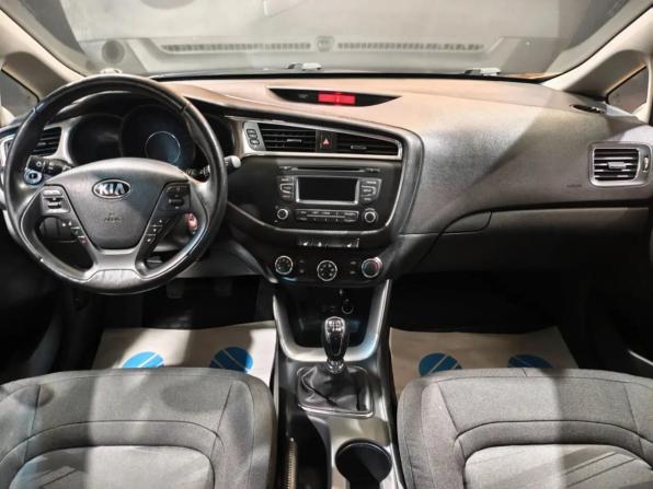 Kia Ceed II Рестайлинг с пробегом 2015 года, цена 1 275 000 рублей, 90799 км, хэтчбек, Автокод Объявления