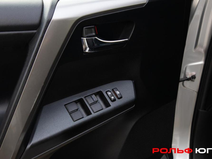 Toyota RAV4 IV (XA40) Рестайлинг Москва  - изображение 17