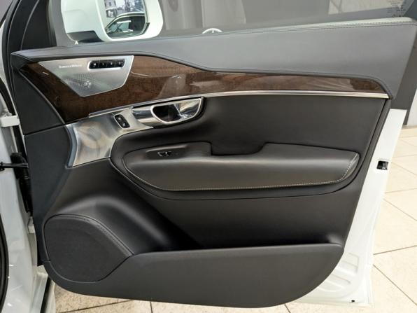 Volvo XC90 II с пробегом 2015 года, цена 3 650 000 рублей, 130000 км, внедорожник, Автокод Объявления