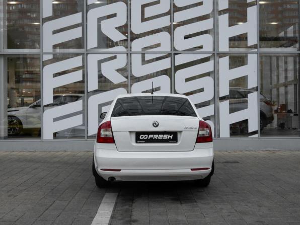 Skoda Octavia II (A5) Рестайлинг с пробегом 2011 года, цена 999 000 рублей, 221375 км, лифтбек, Автокод Объявления