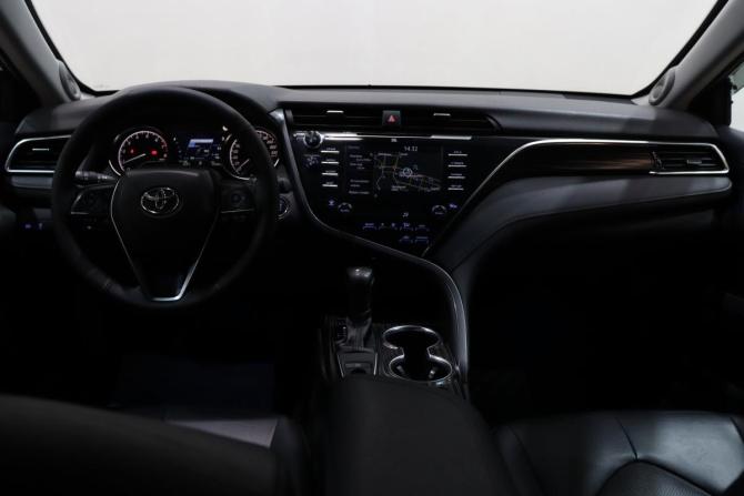 Toyota Camry VIII (XV70) с пробегом 2019 года, цена 2 800 000 рублей, 124586 км, седан, Автокод Объявления
