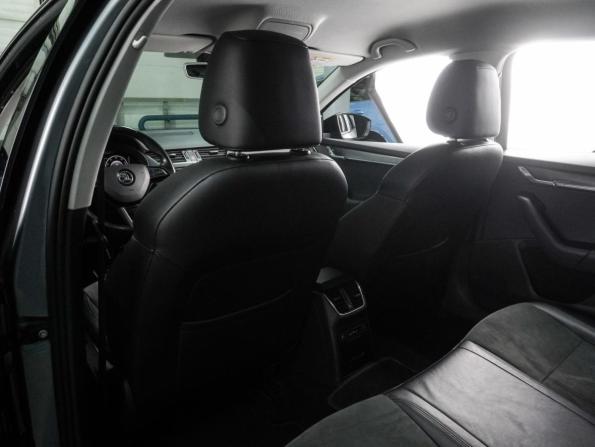 Skoda Octavia III (A7) Рестайлинг с пробегом 2018 года, цена 2 149 000 рублей, 155277 км, лифтбек, Автокод Объявления