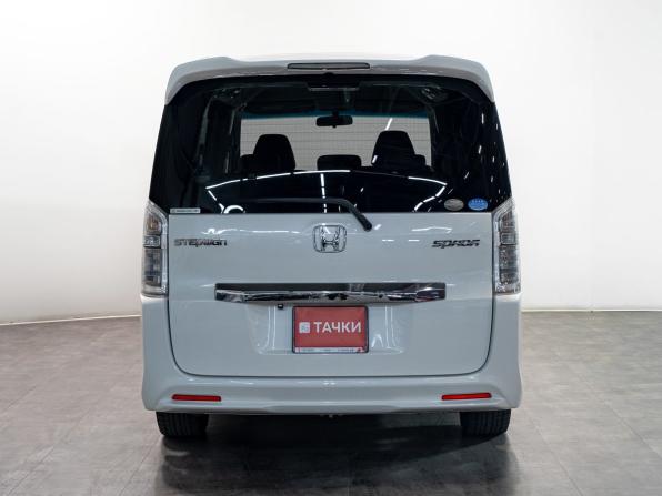 Honda Stepwgn IV Рестайлинг с пробегом 2014 года, цена 1 595 000 рублей, 221300 км, минивэн, Автокод Объявления