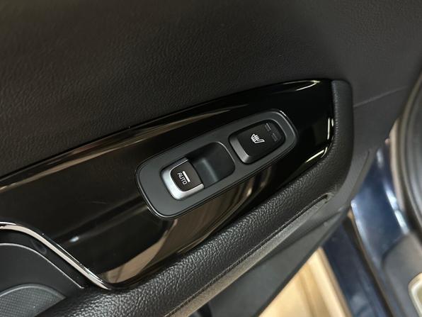 Kia Optima IV Рестайлинг с пробегом 2019 года, цена 2 369 000 рублей, 92335 км, седан, Автокод Объявления