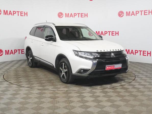 Mitsubishi Outlander III Рестайлинг 2 с пробегом 2015 года, цена 1 483 000 рублей, 251791 км, внедорожник, Автокод Объявления