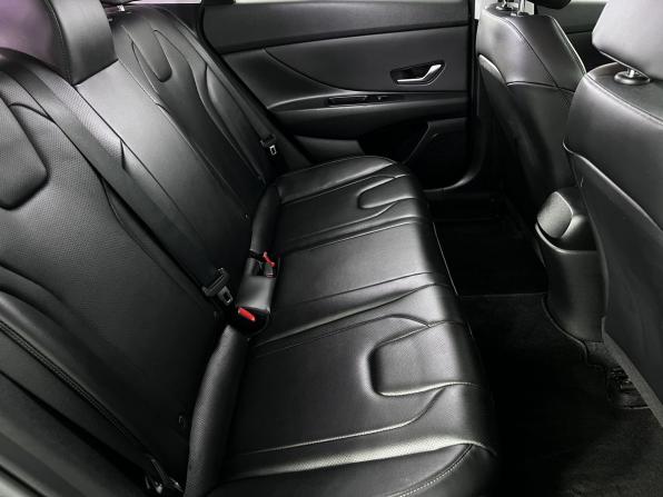 Hyundai Avante VII с пробегом 2021 года, цена 2 290 000 рублей, 71835 км, седан, Автокод Объявления