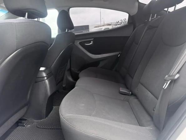 Hyundai Elantra V (MD) Рестайлинг с пробегом 2014 года, цена 1 250 000 рублей, 199000 км, седан, Автокод Объявления