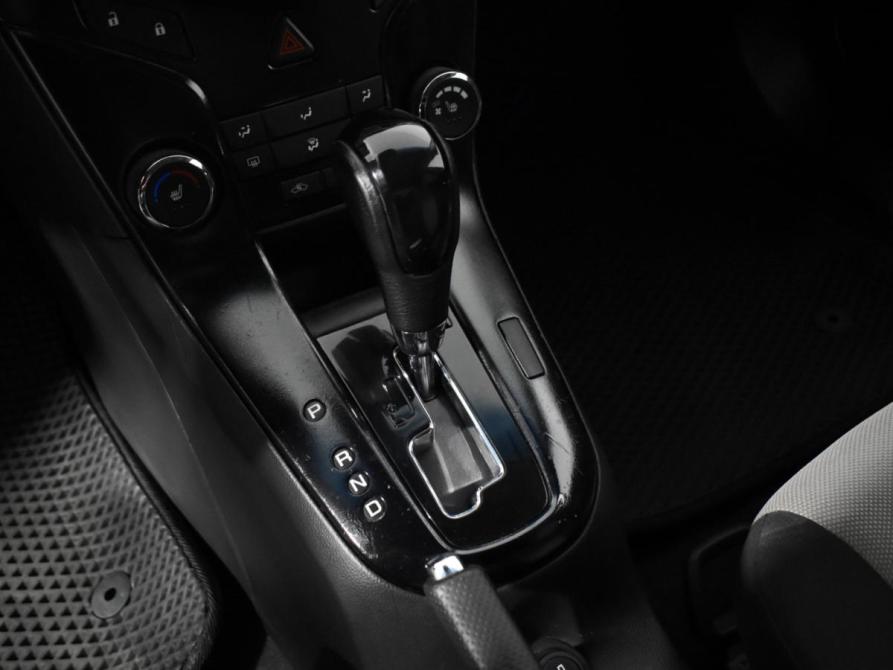 Chevrolet Cruze I Санкт-Петербург  - изображение 12