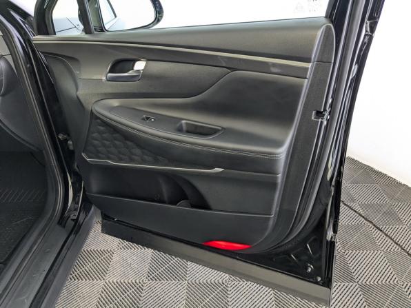Hyundai Santa Fe IV Рестайлинг с пробегом 2022 года, цена 3 370 000 рублей, 105466 км, внедорожник, Автокод Объявления