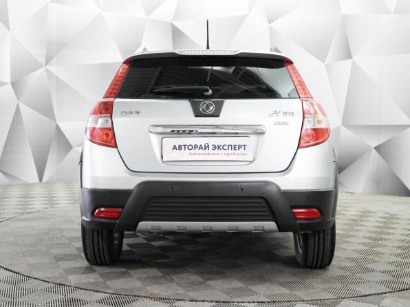 Dongfeng H30 Cross с пробегом 2015 года, цена 581 000 рублей, 117000 км, хэтчбек, Автокод Объявления