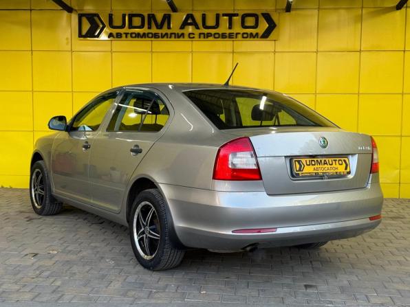 Skoda Octavia II (A5) Рестайлинг с пробегом 2012 года, цена 699 000 рублей, 203000 км, лифтбек, Автокод Объявления