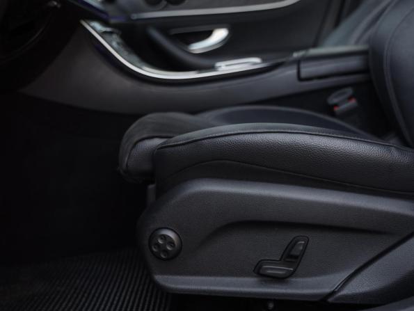 Mercedes-Benz E-Класс V (W213 S213 C238) Рестайлинг с пробегом 2021 года, цена 3 799 000 рублей, 117126 км, седан, Автокод Объявления