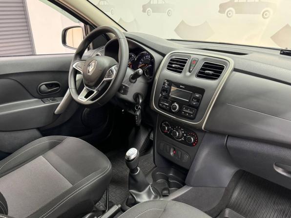 Renault Sandero II Рестайлинг с пробегом 2021 года, цена 1 320 000 рублей, 66662 км, хэтчбек, Автокод Объявления