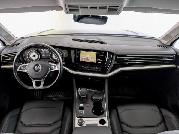 Volkswagen Touareg III с пробегом 2019 года, цена 5 205 000 рублей, 37555 км, внедорожник, Автокод Объявления