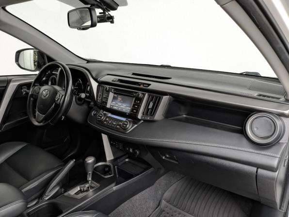 Toyota RAV4 IV (XA40) Рестайлинг с пробегом 2016 года, цена 2 750 000 рублей, 107294 км, внедорожник, Автокод Объявления