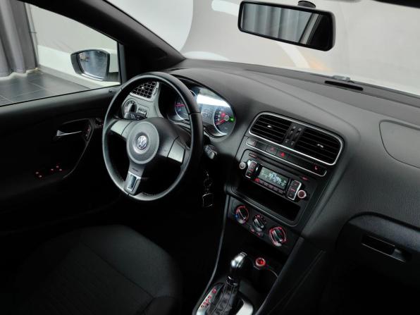 Volkswagen Polo V с пробегом 2012 года, цена 641 000 рублей, 166160 км, хэтчбек, Автокод Объявления