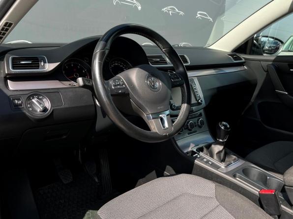 Volkswagen Passat B7 с пробегом 2014 года, цена 1 379 800 рублей, 74675 км, седан, Автокод Объявления
