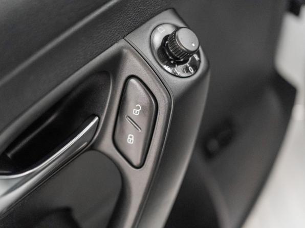 Volkswagen Polo V Рестайлинг с пробегом 2016 года, цена 1 050 000 рублей, 135216 км, седан, Автокод Объявления