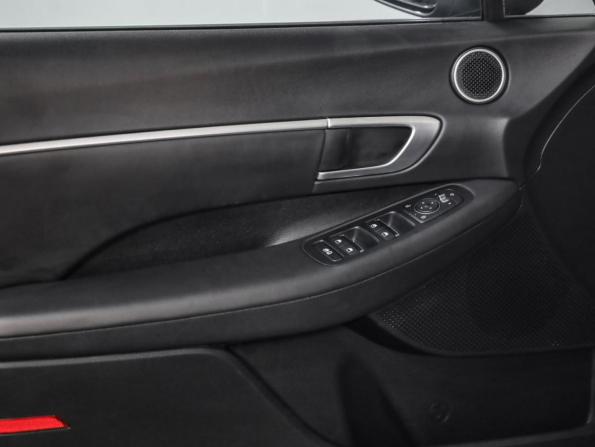 Hyundai Sonata VIII (DN8) с пробегом 2021 года, цена 2 299 000 рублей, 57380 км, седан, Автокод Объявления