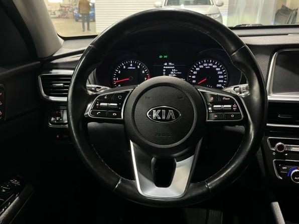 Kia Optima IV Рестайлинг с пробегом 2019 года, цена 2 198 000 рублей, 125200 км, седан, Автокод Объявления