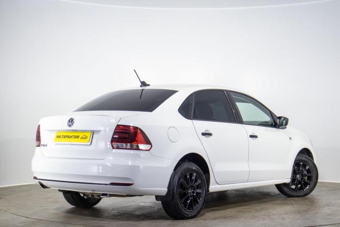 Volkswagen Polo V Рестайлинг с пробегом 2018 года, цена 1 279 000 рублей, 87400 км, седан, Автокод Объявления