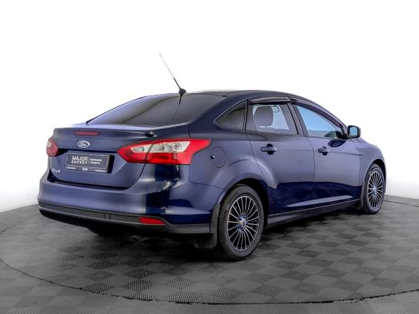 Ford Focus III с пробегом 2012 года, цена 880 000 рублей, 71132 км, седан, Автокод Объявления