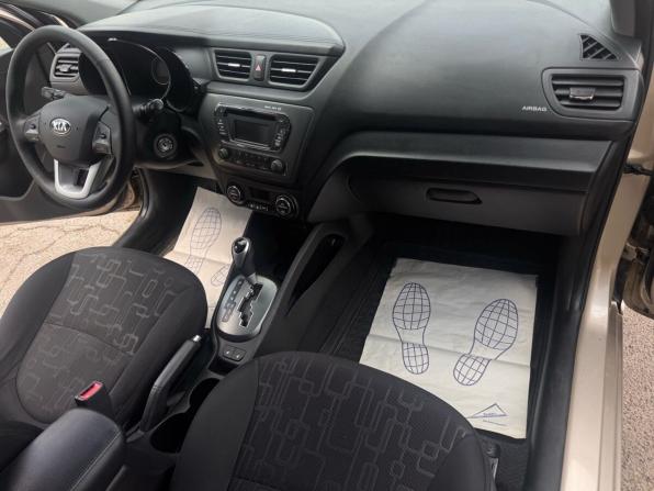Kia Rio III с пробегом 2013 года, цена 940 000 рублей, 97340 км, хэтчбек, Автокод Объявления